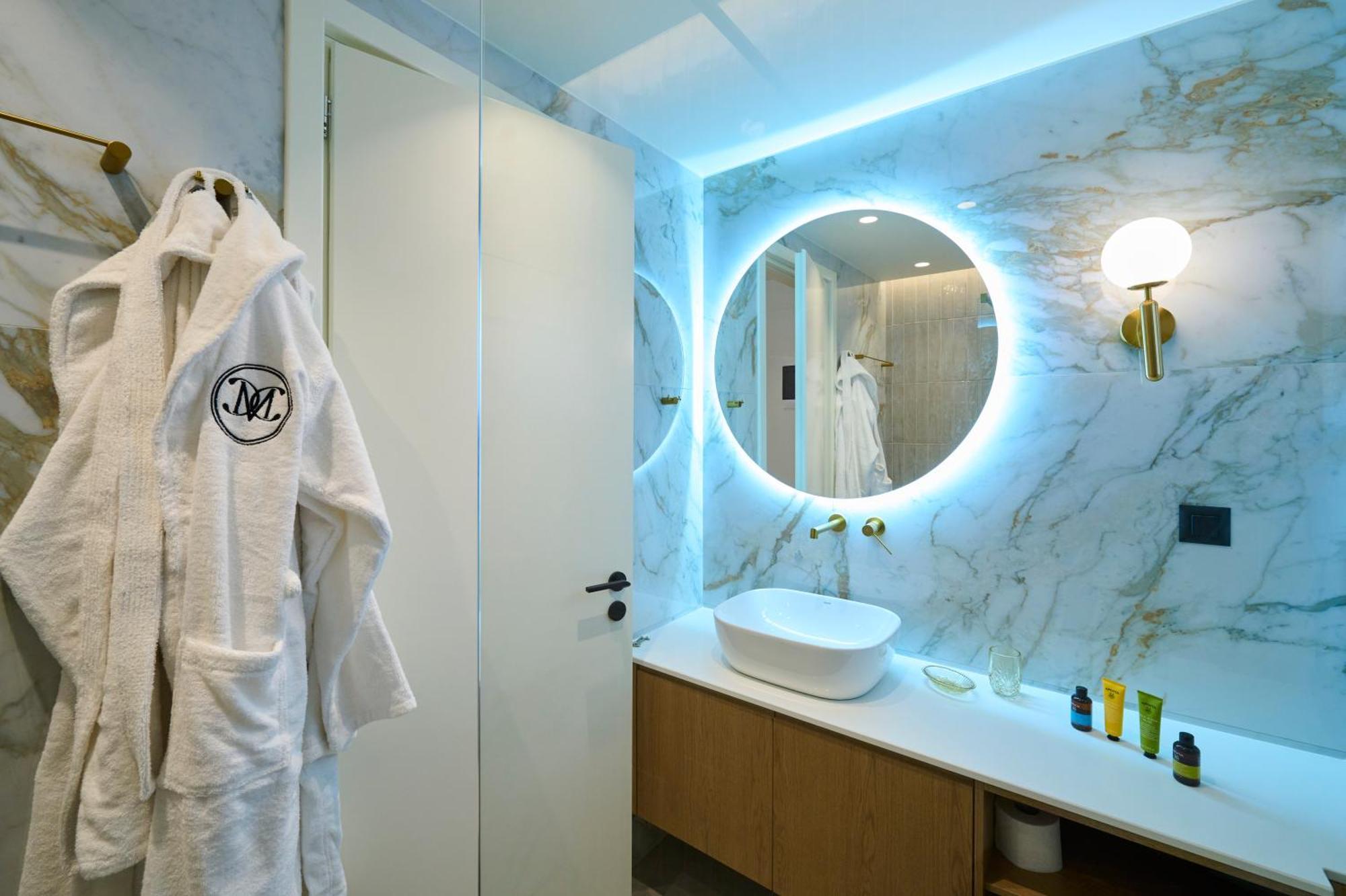 Monarco Executive Hotel