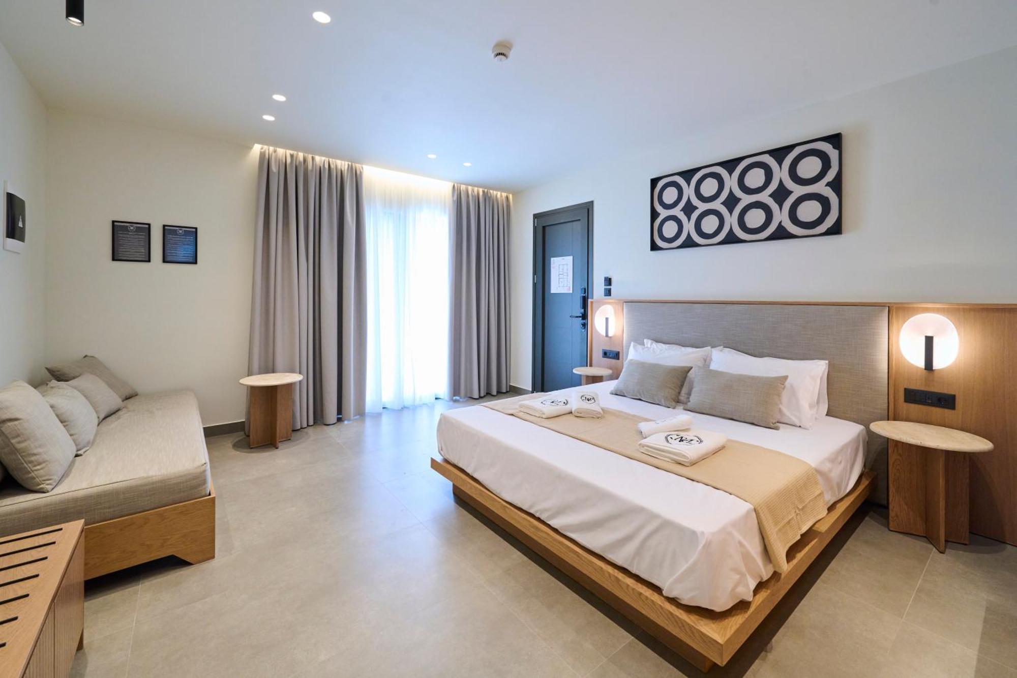 Monarco Executive Hotel *