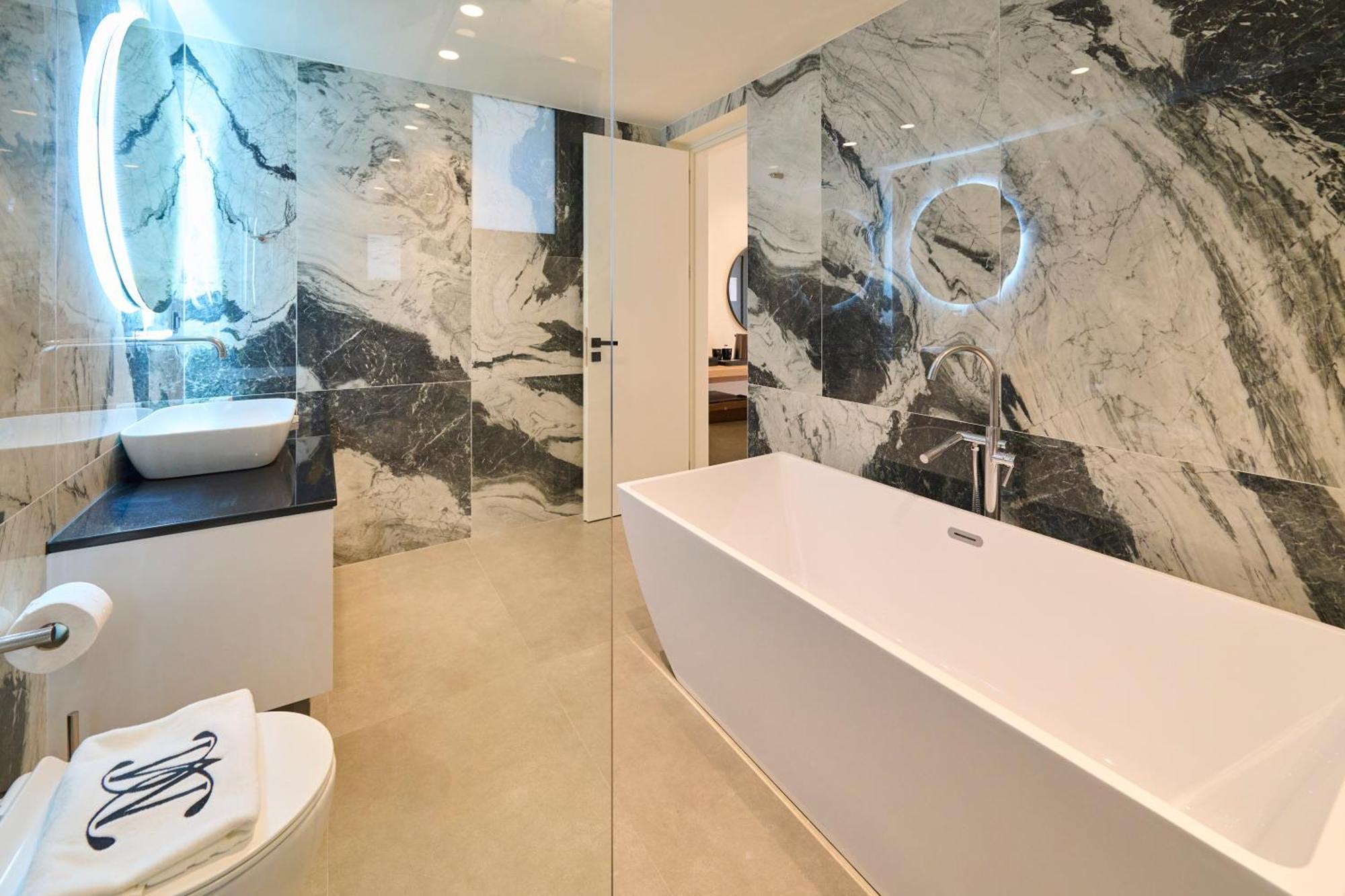 Hotel Monarco Executive *